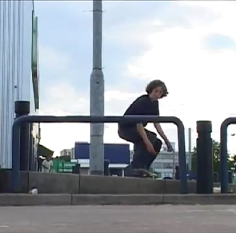 Mike Wright 'Baghead Flats' part - By Ben Powell & Ryan Gray - Throwback Thursday
