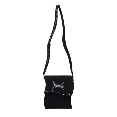 Buy Dime MTL Headbanger Messenger Bag Black. 100% Cotton canvas outer with Polyester lining. Adjustable strap with studded details. Shop the biggest and best range of Dime MTL in the UK at Tuesdays Skate Shop. Fast Free delivery, 5 star customer reviews, Secure checkout & buy now pay later options at Tuesdays Skate Shop.